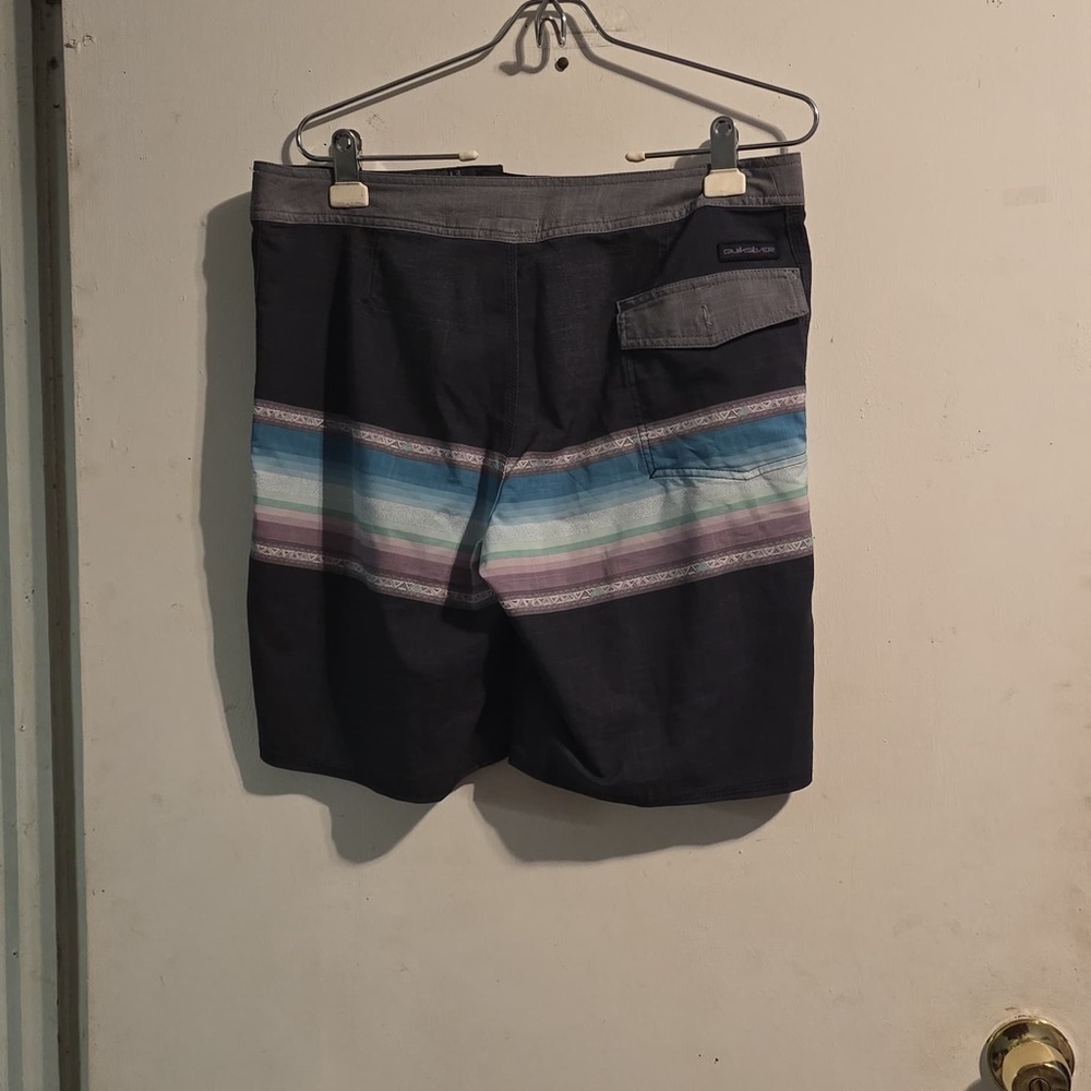 Quiksilver Men's Navy and Purple Board Shorts - Picture 7 of 16